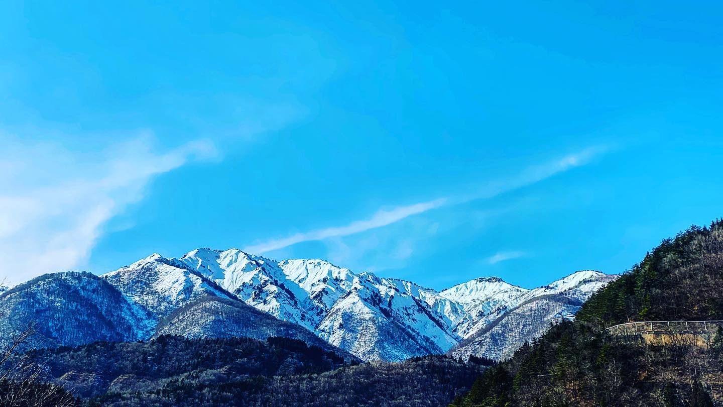 白川乡雪山全景